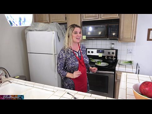 ❤️ Ibu tiri memerah susunya di dapur sebelum tarikhnya ️❌ Lucah di lucah ms.porno24-7.ru